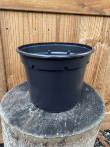 Apaļš melns pods 14 cm